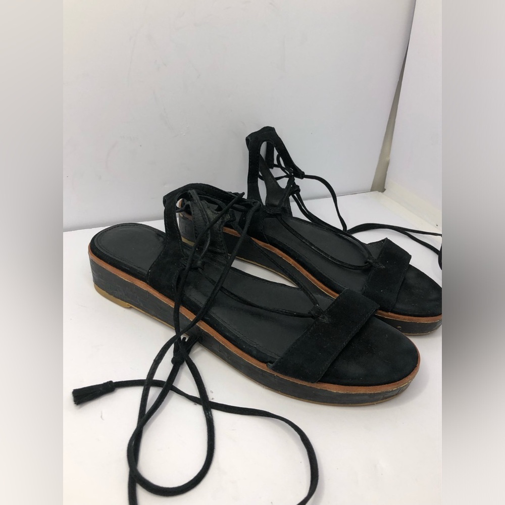 FRYE FLAWS Miranda Gladiator Sandals Black Suede Size 7.5 Wrap Tie Strappy